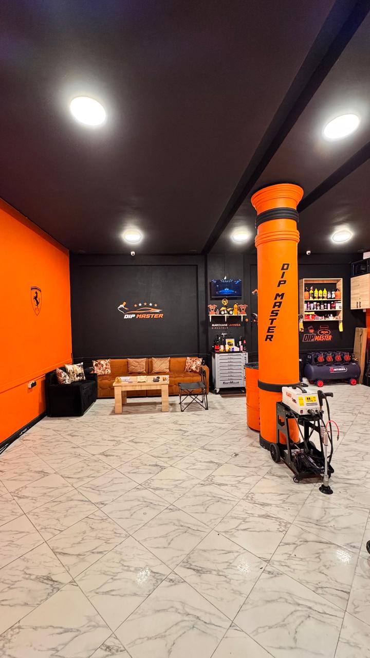 Espace de travail et produits — Dip Master, Marrakech